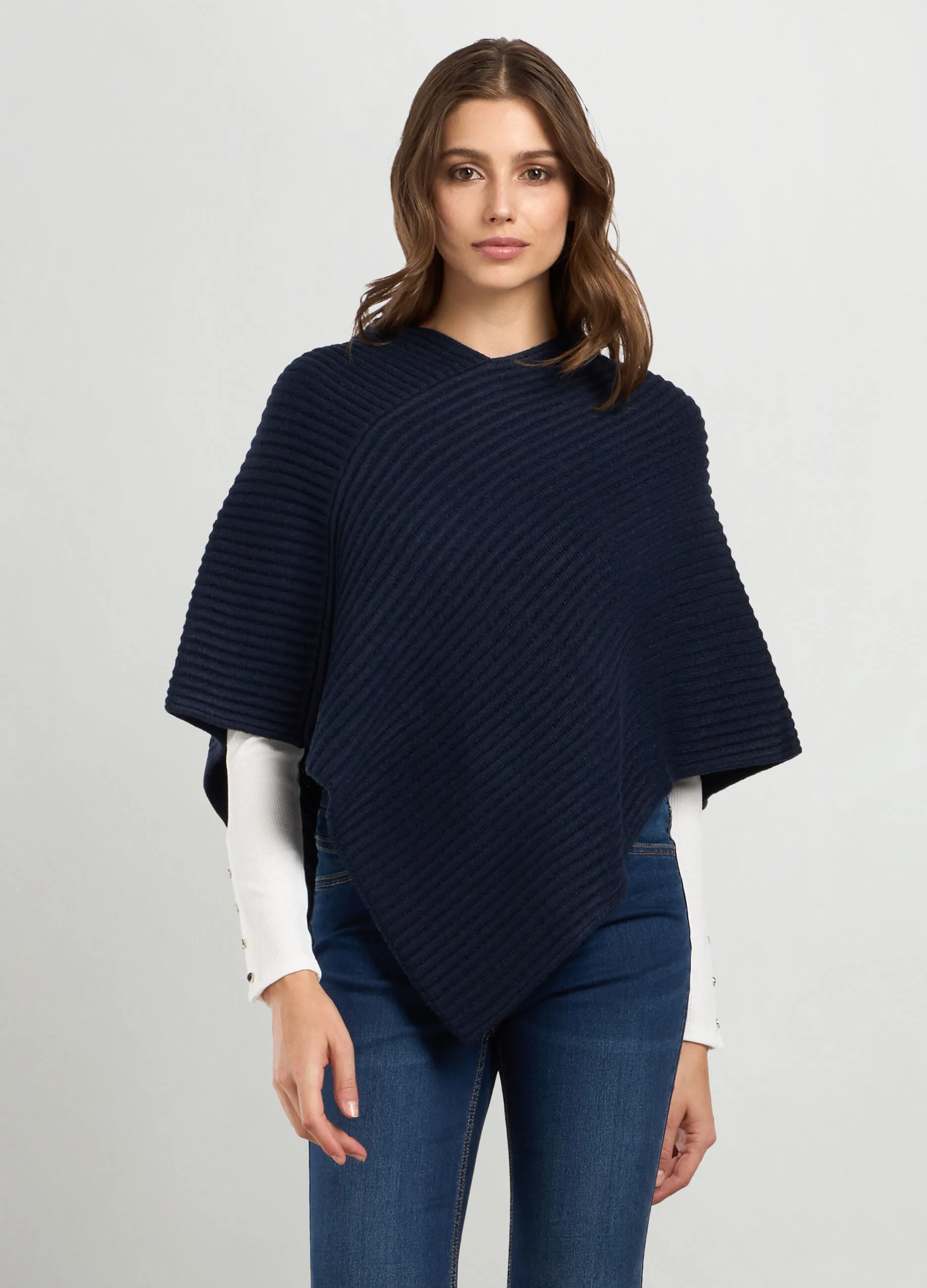 IWIE  Poncho tricot con lavorazione jacquard 